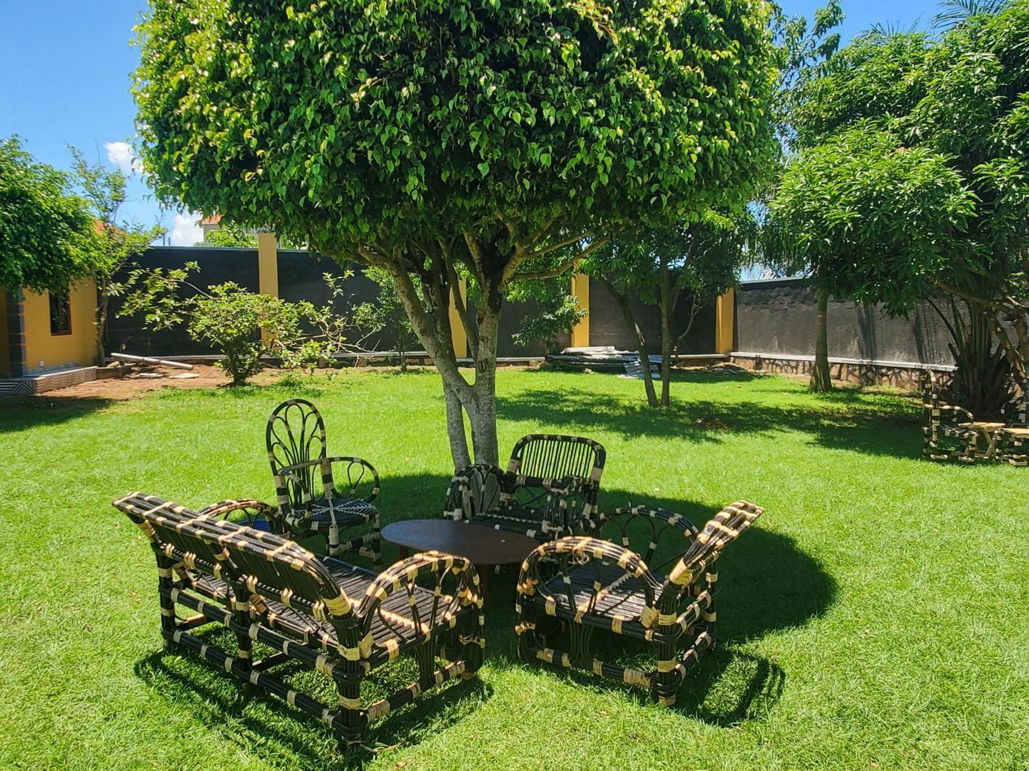 Gorilla African Guest House Εντέμπε Εξωτερικό φωτογραφία