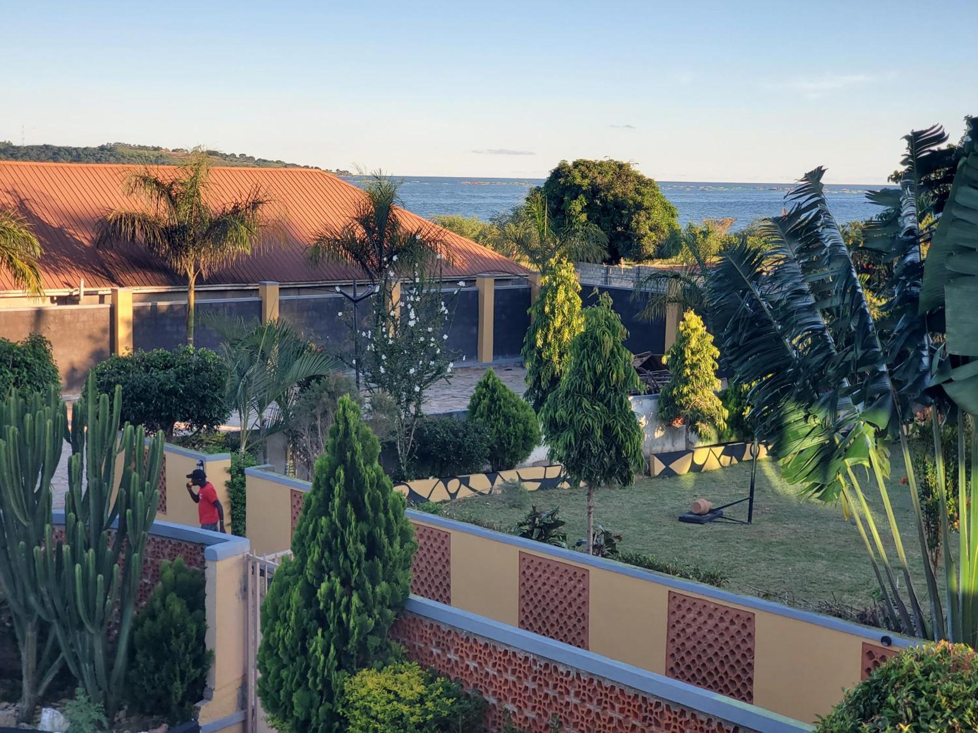 Gorilla African Guest House Εντέμπε Εξωτερικό φωτογραφία