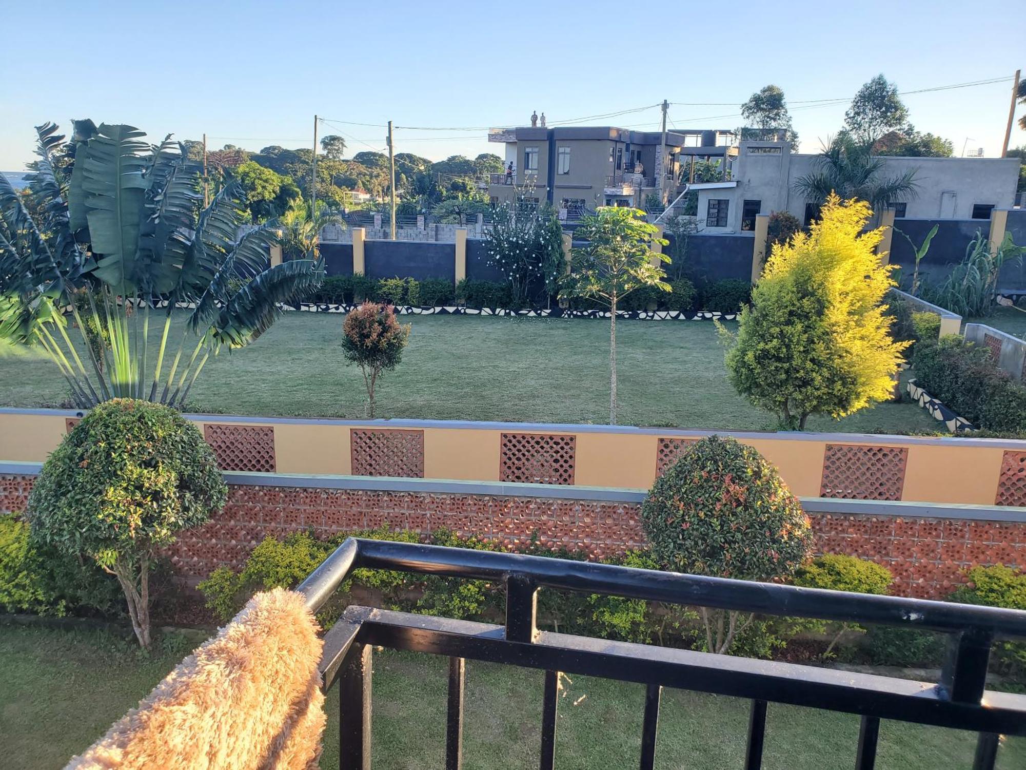 Gorilla African Guest House Εντέμπε Εξωτερικό φωτογραφία